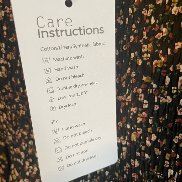 Square Neck Ruffle Dress - Picture 7 of 8